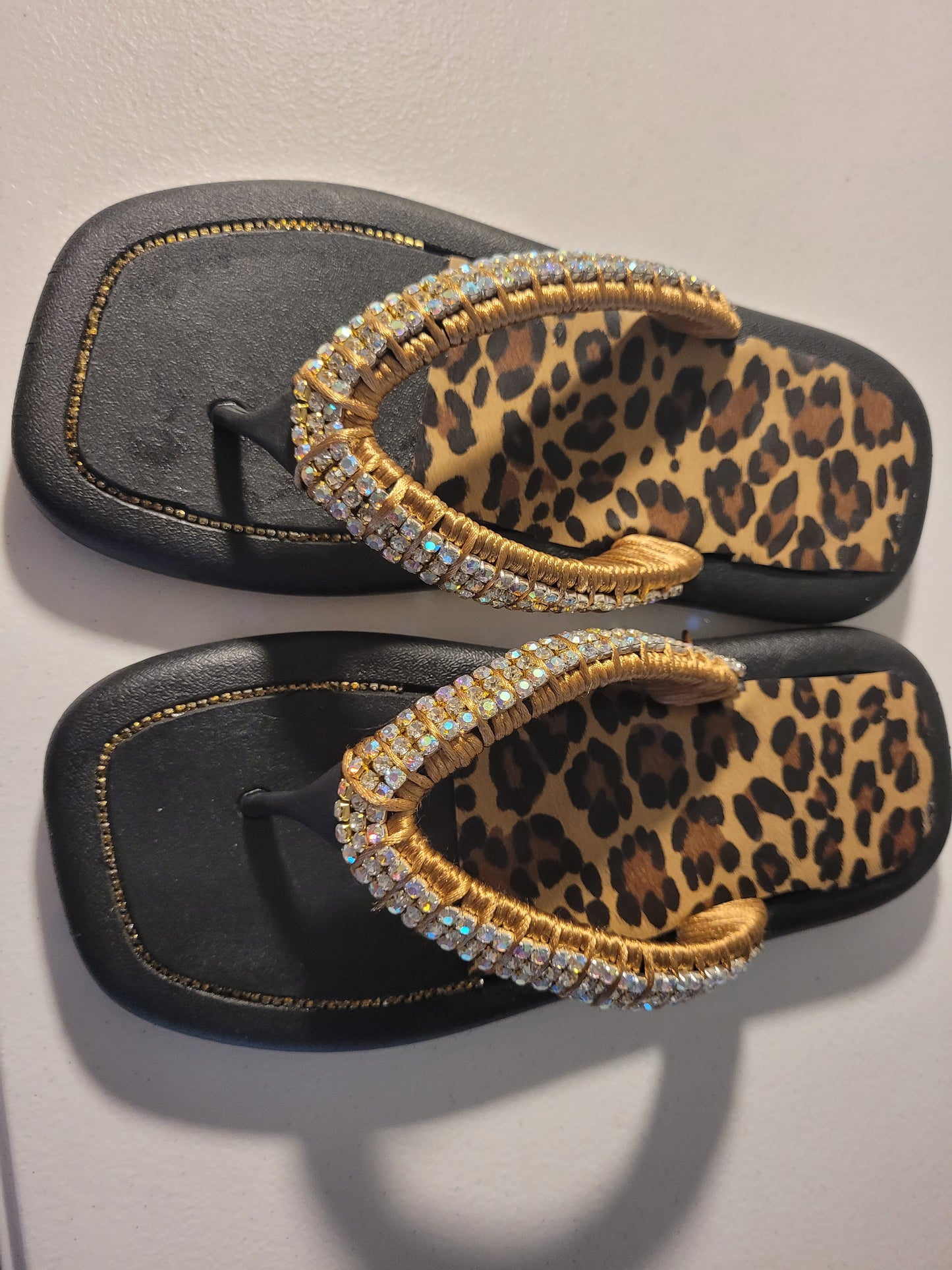 LADIE'S STYLES OF LEPARD & BLACK WITH RHINESTONE SANDALS